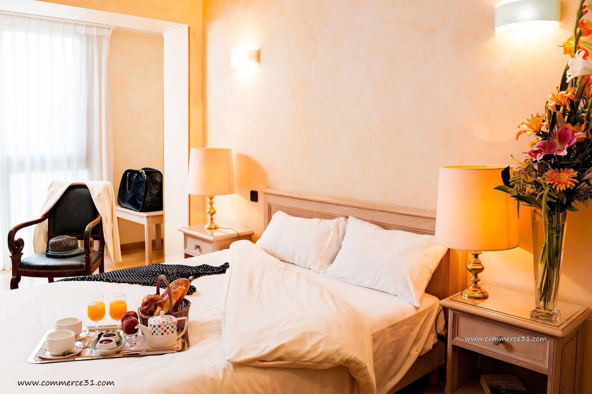 Hotel Du Commerce Spa Saint Gaudens Εξωτερικό φωτογραφία